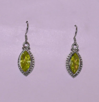 MARQUISE EARRING