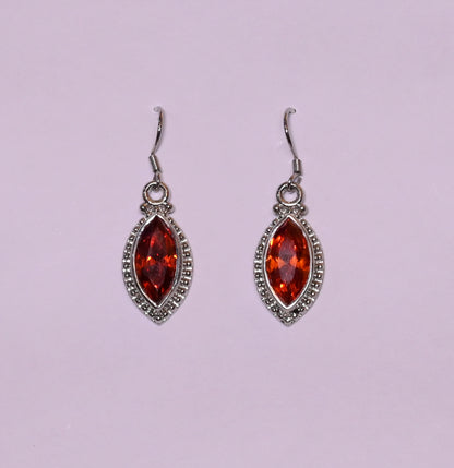 MARQUISE EARRING